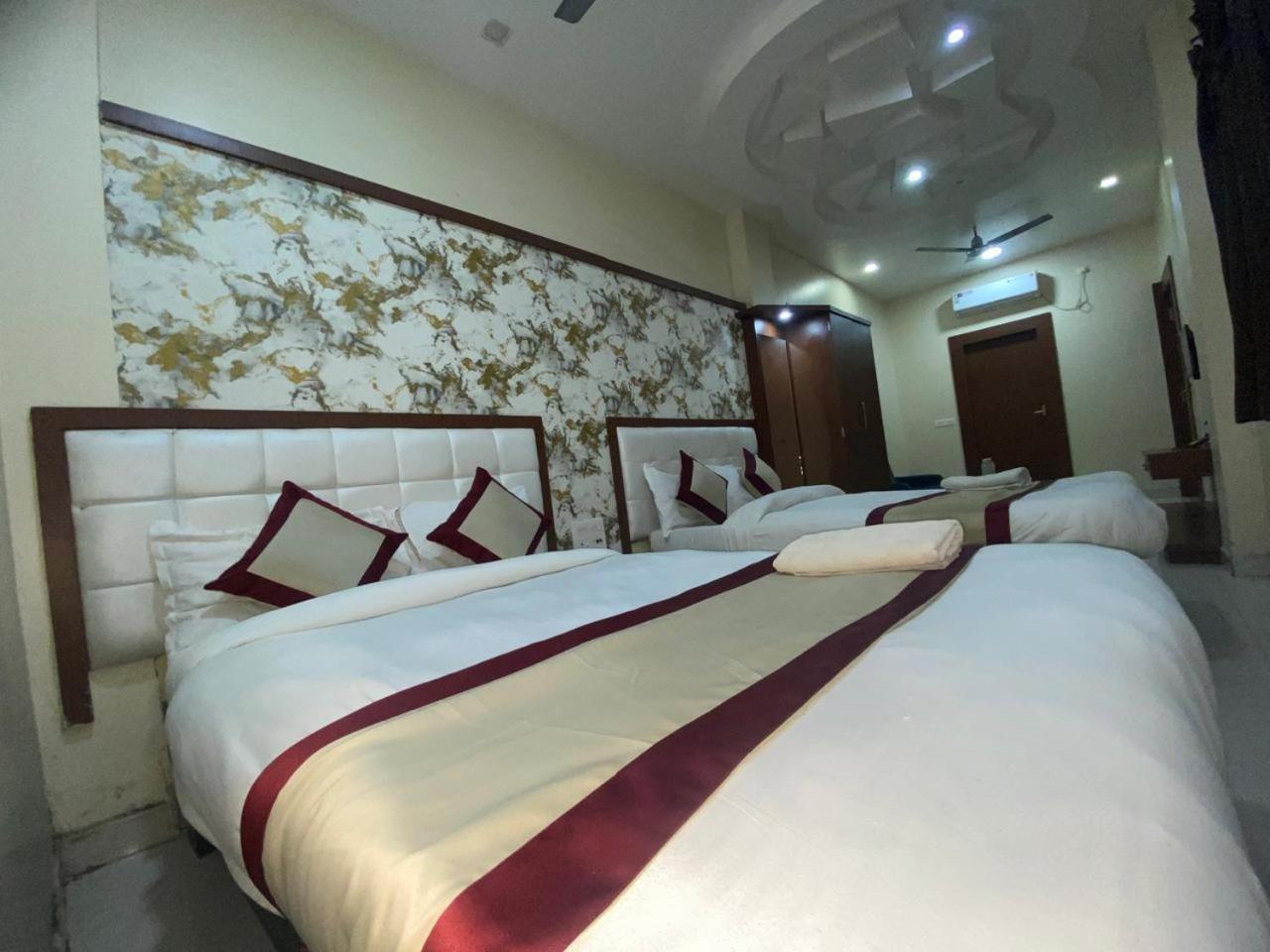 Hotel New Grand Deoghar Bagian luar foto